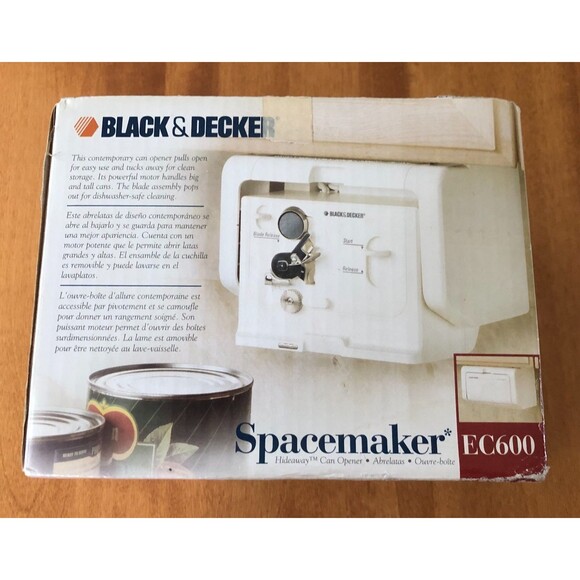 Black & Decker Other - Black & Decker SpaceMaker Can Opener EC600 Under Cabinet Compete w/ Box & Mount